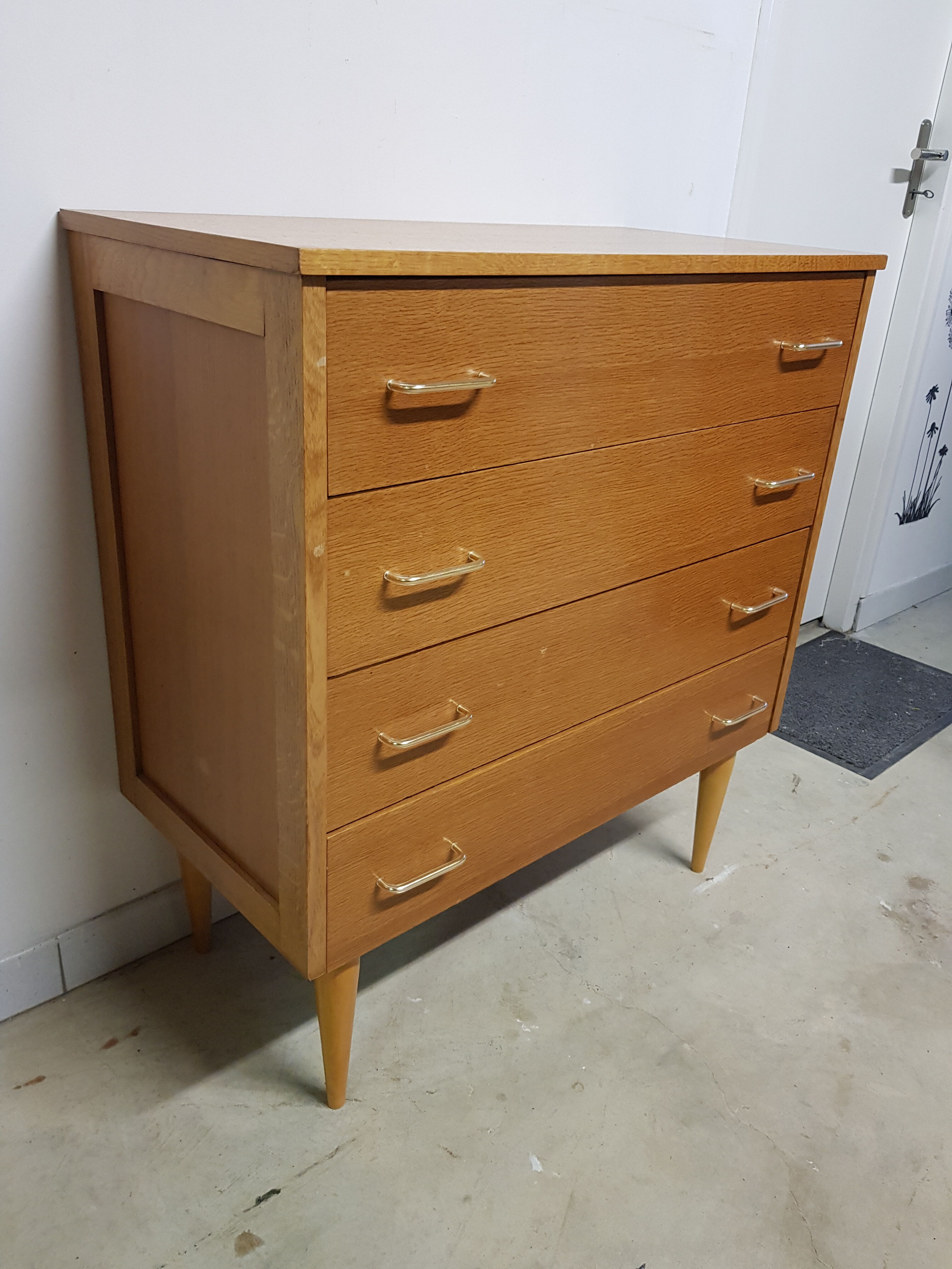 Vintage chest of drawers
