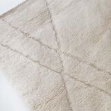 Moroccan Berber carpet blessed ouarain ecru plain with diamond patterns engraved 303x198cm