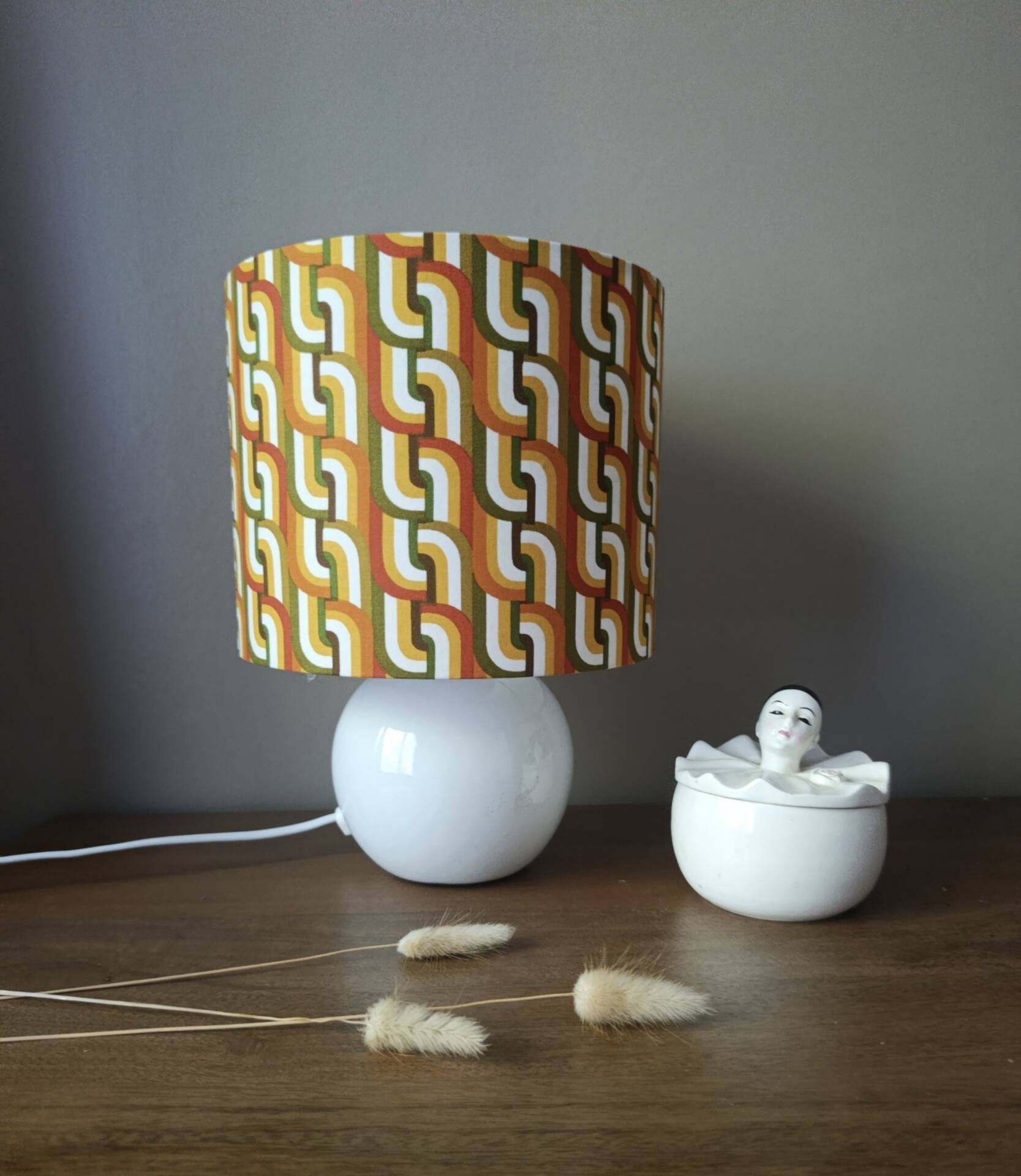 Seventies spirit lamp | psychedelic green/orange lampshade