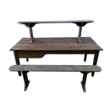 Farmhouse table and its two benches, chestnut, early 20th century