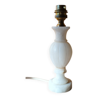 Ancien pied de lampe en marbre - lampe urne en pierre blanche