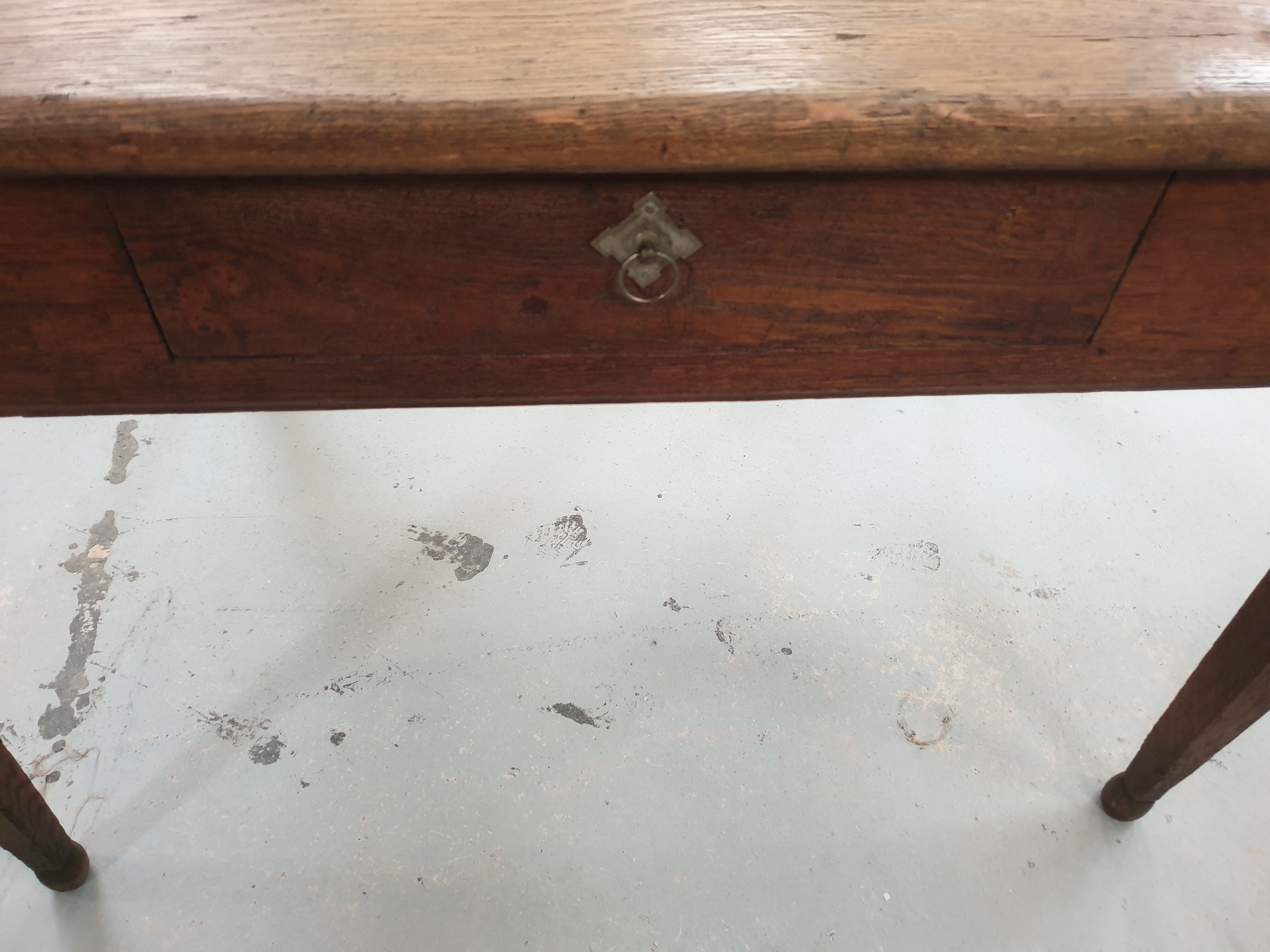 Late XIX debut XX farm table