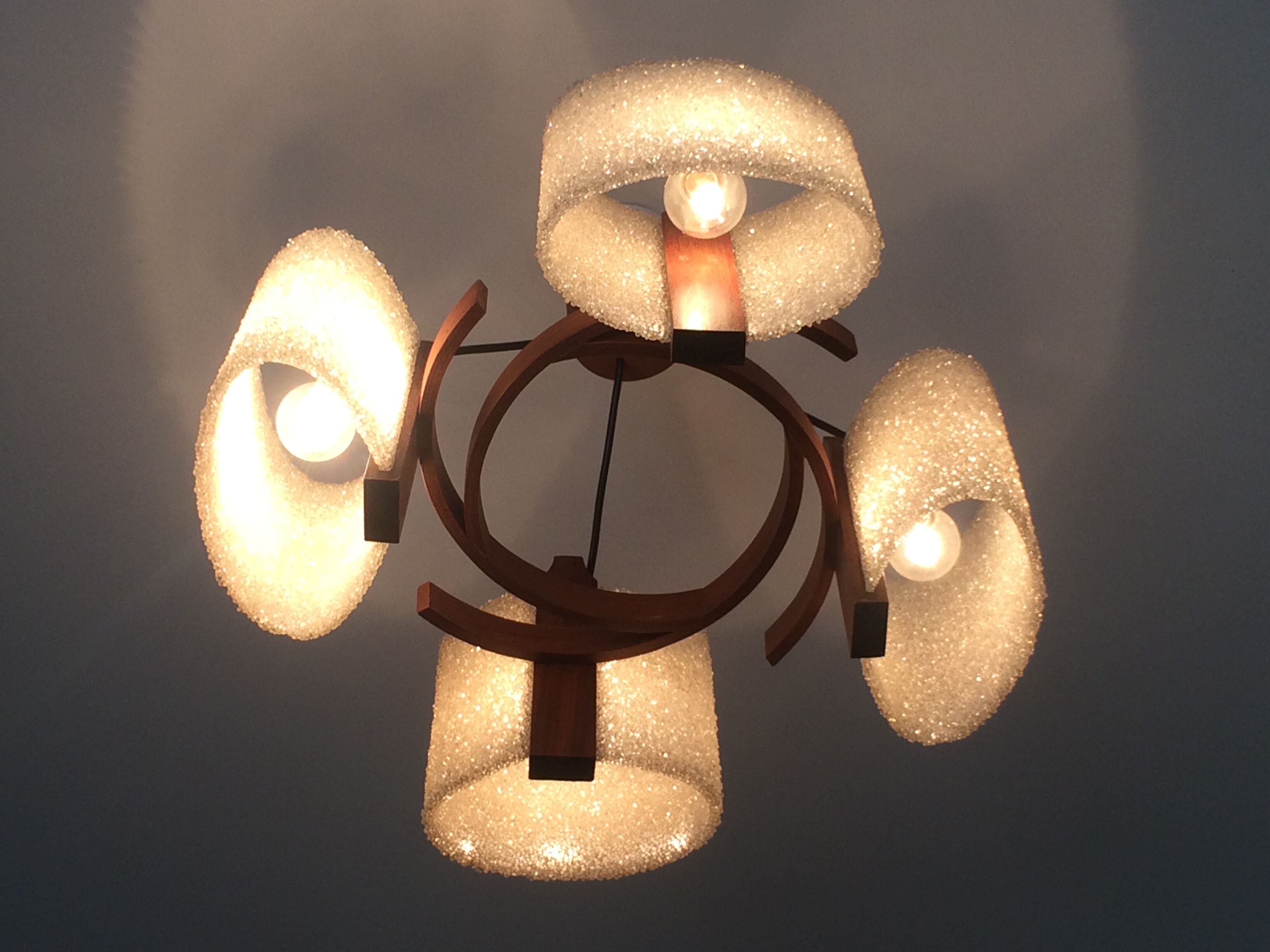 Teak hanging lamp and 4 shades in perpex 1950