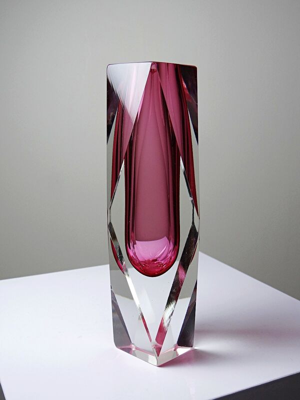 Vase sommerso facetté Murano verre rose et cristal années 50-60