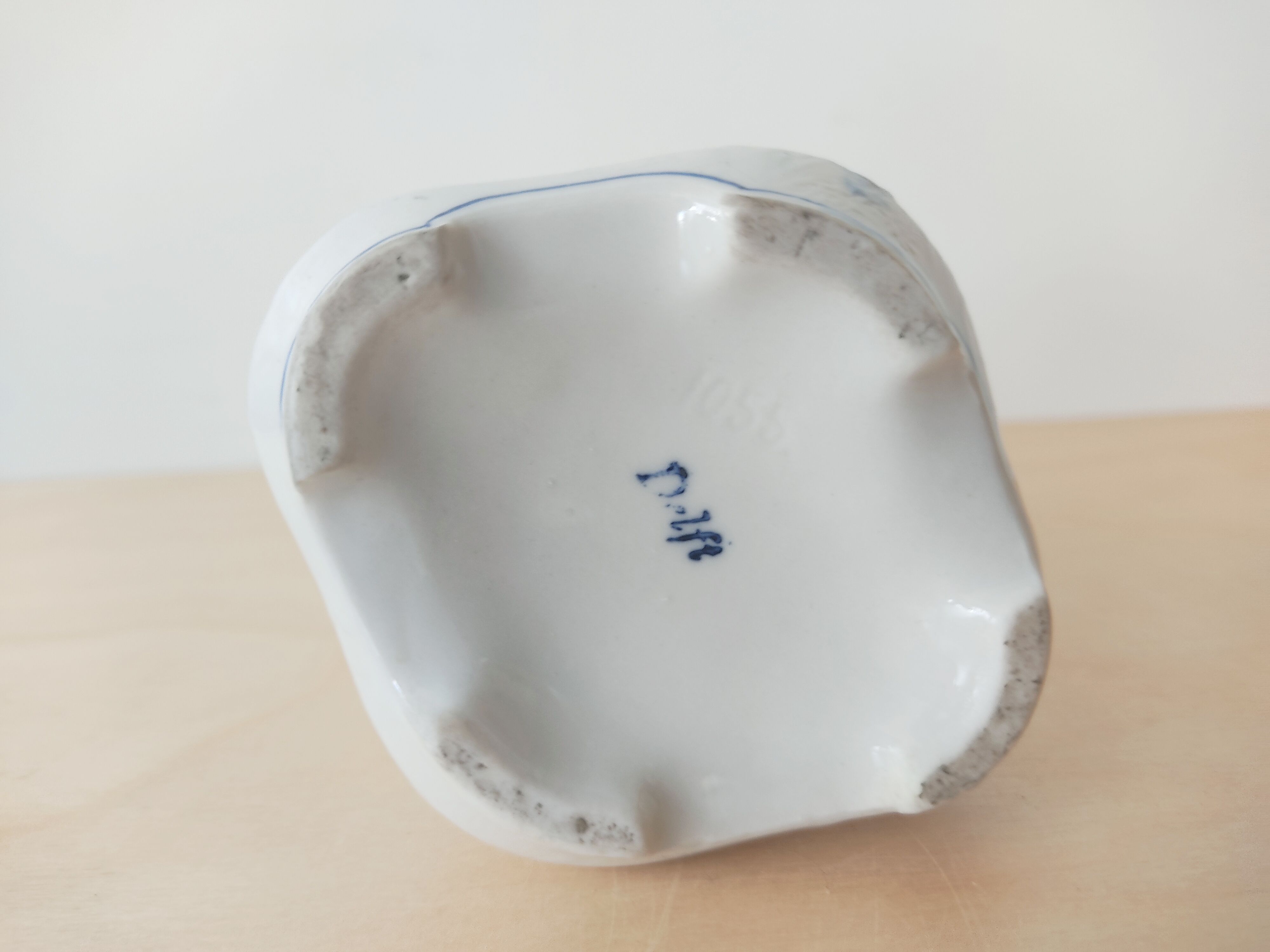 Bougeoir delft avec décor moulins