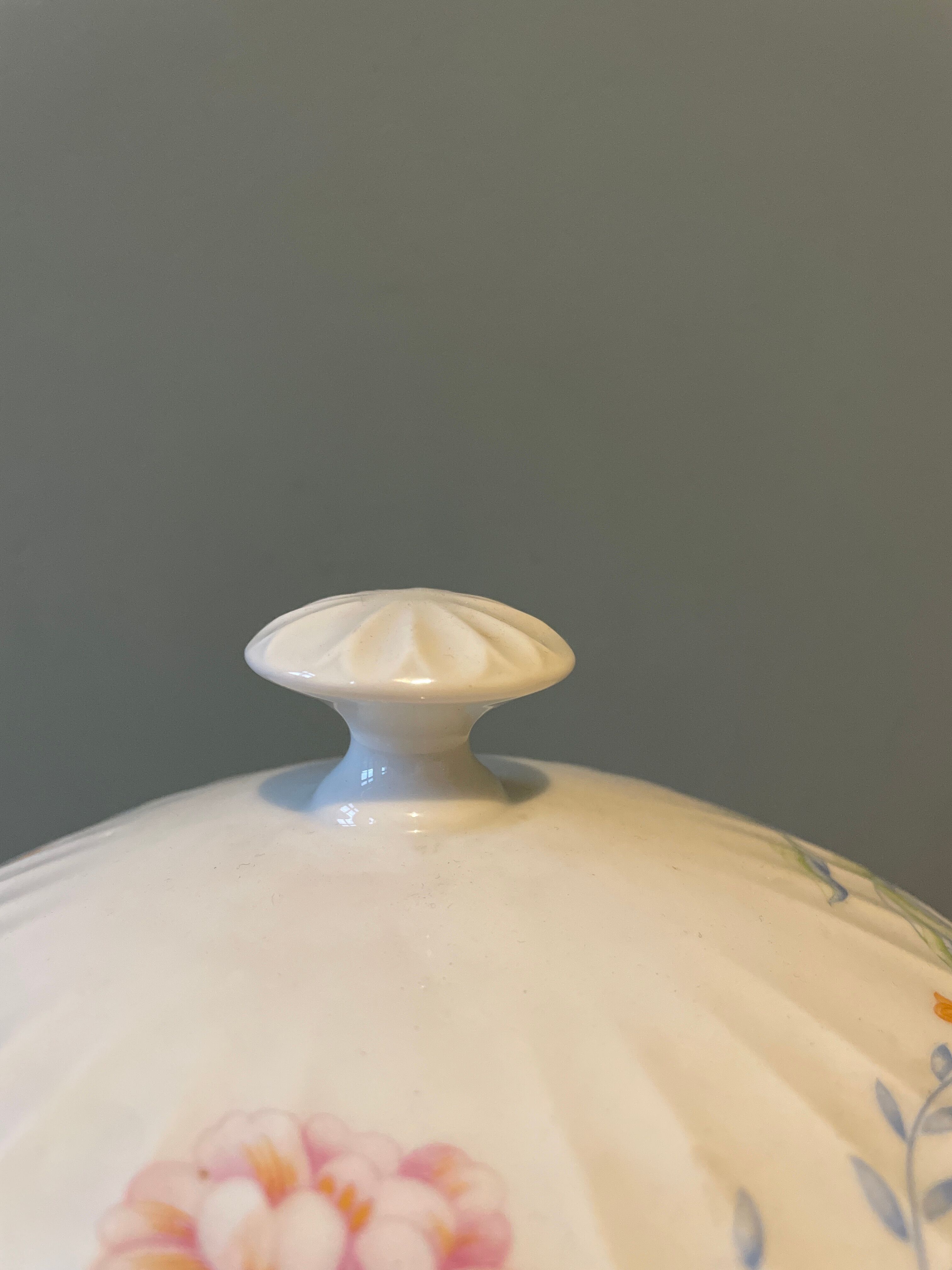 Soupière en porcelaine fine « Laurent », fabrication Italienne