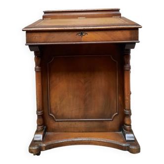 Deavenport Mahogany Desk