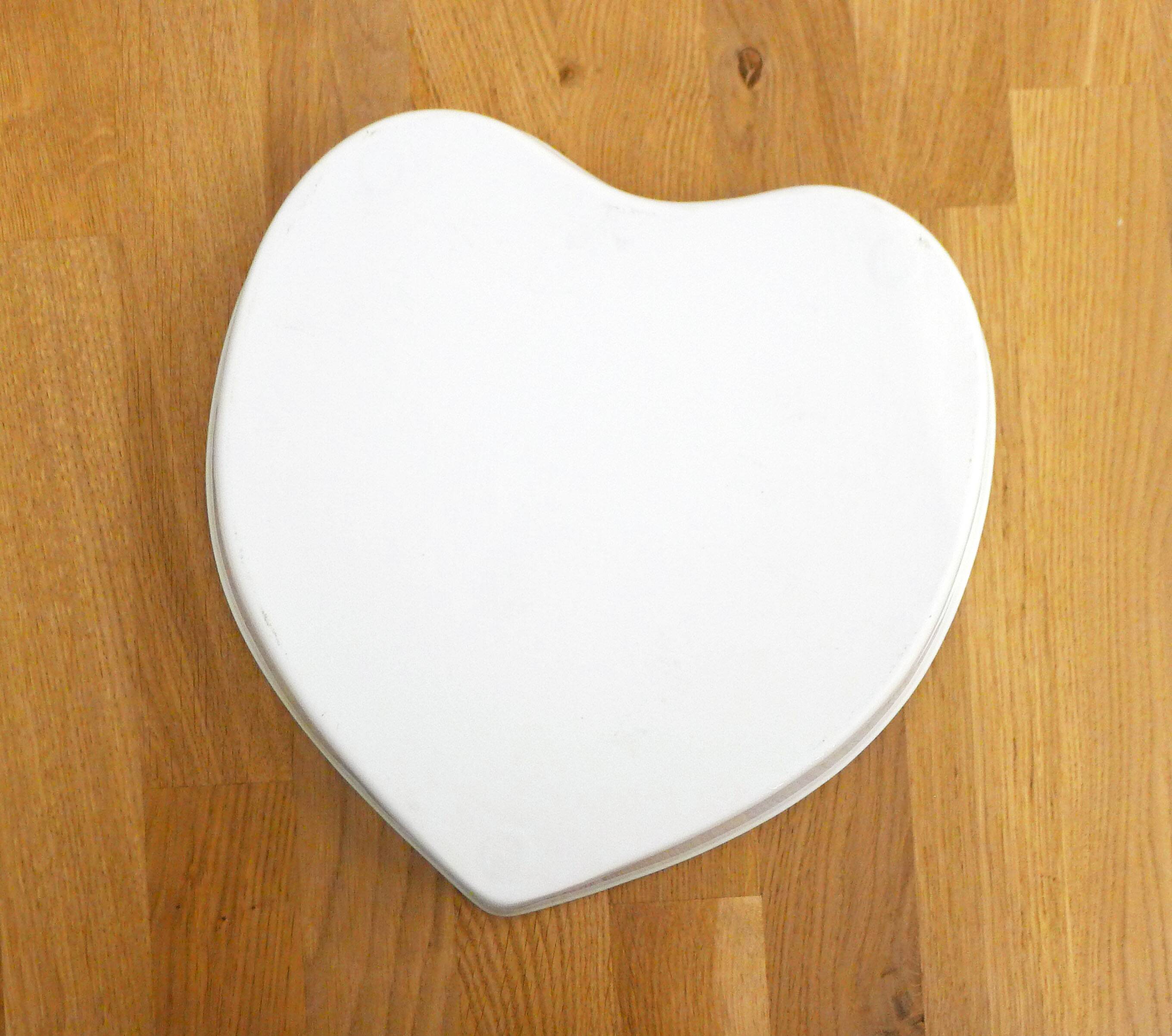 Heart & Strawberry Dish