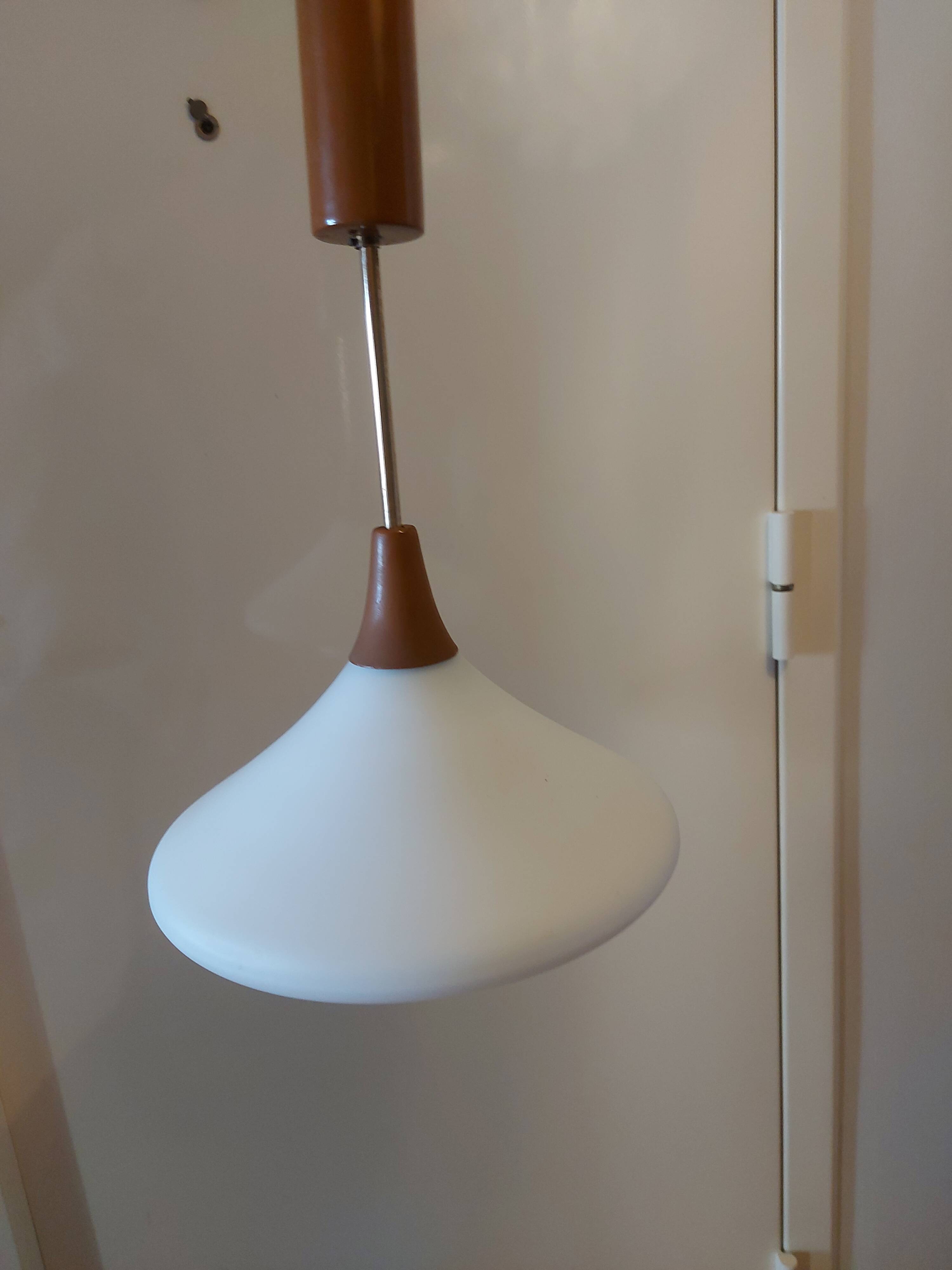 Scandinavian hanging