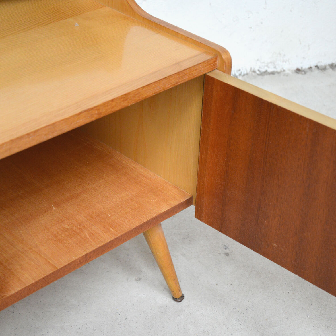 Furniture low feet compass, 1960