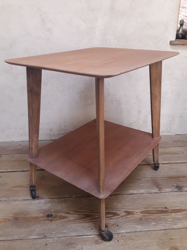 Table served legs compass with wheels 1950s