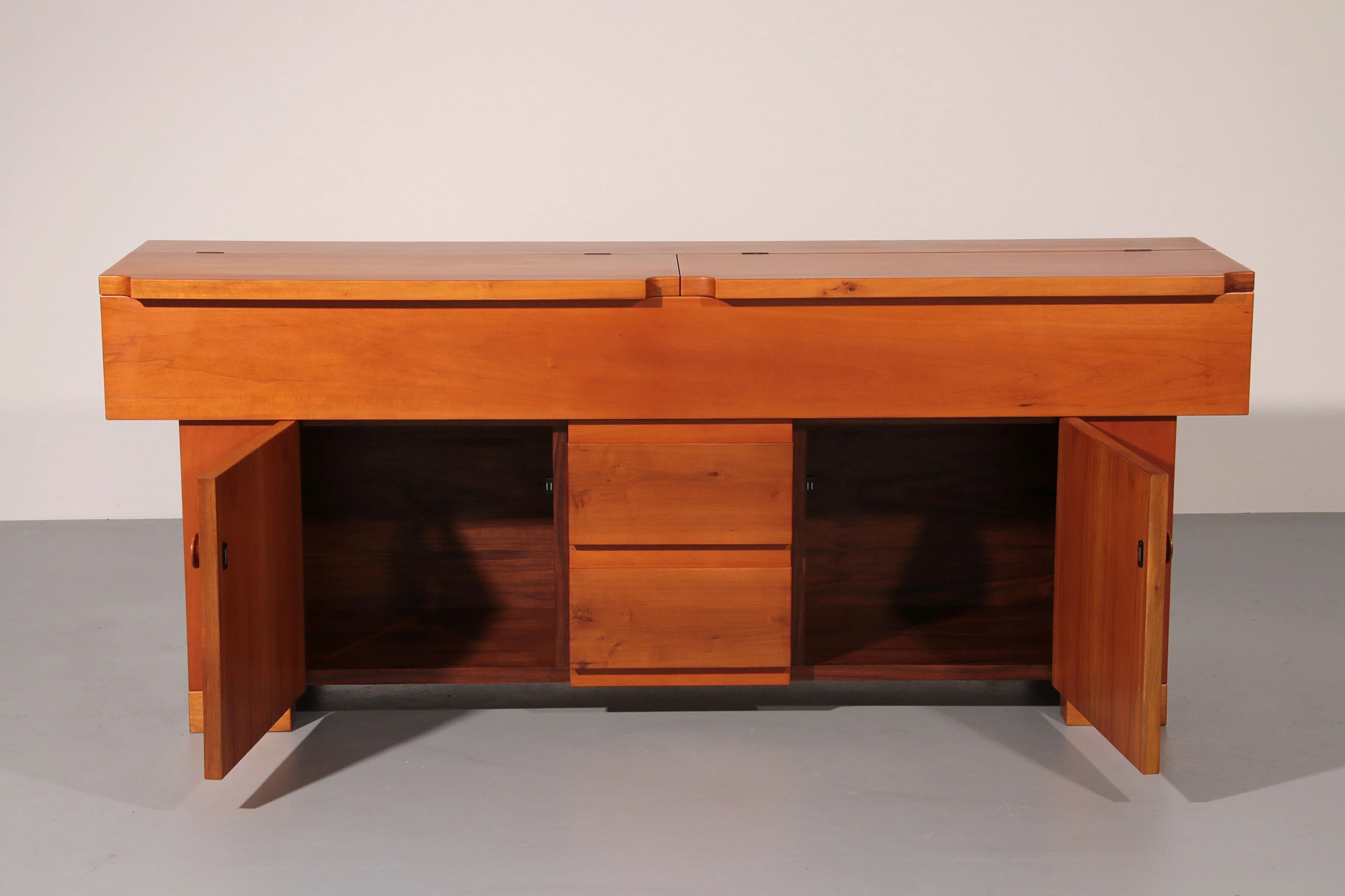 Torbecchia sideboard in walnut by Giovanni Michelucci for Poltronova, 1964