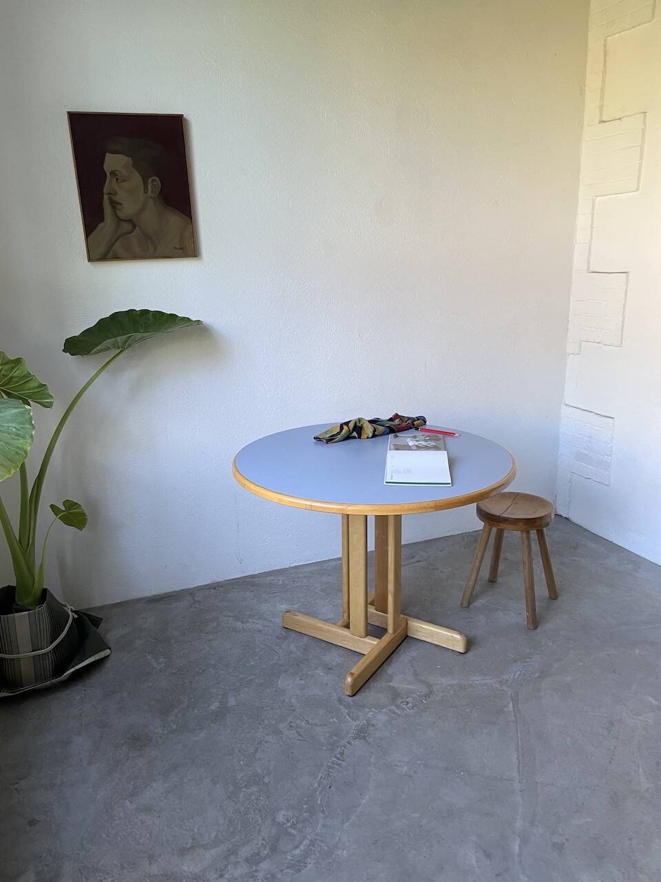 80s round beech table