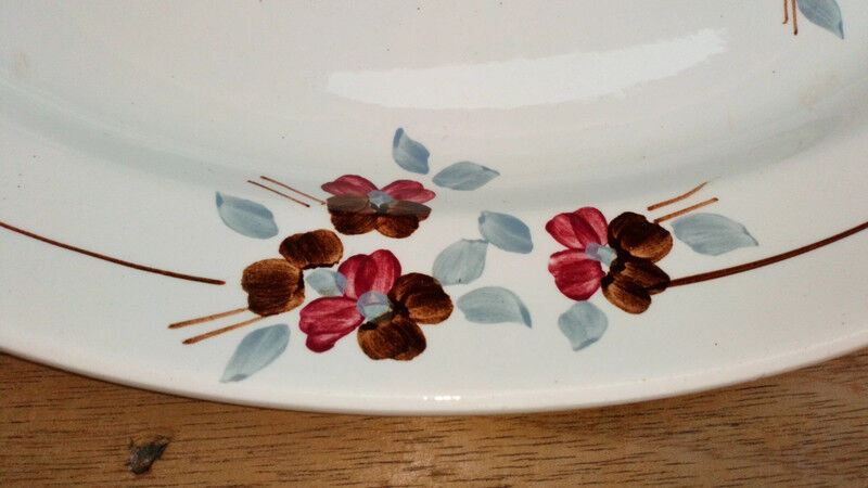 Oval serving plate St Amand 502