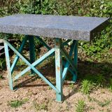 Metrology table above granite