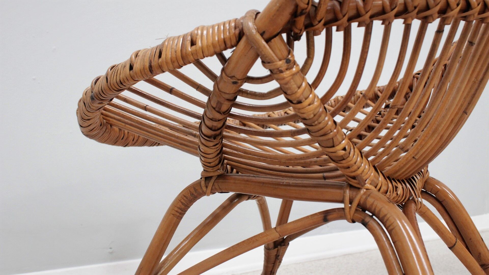 Mid century rattan shell-shaped chairs 1950s