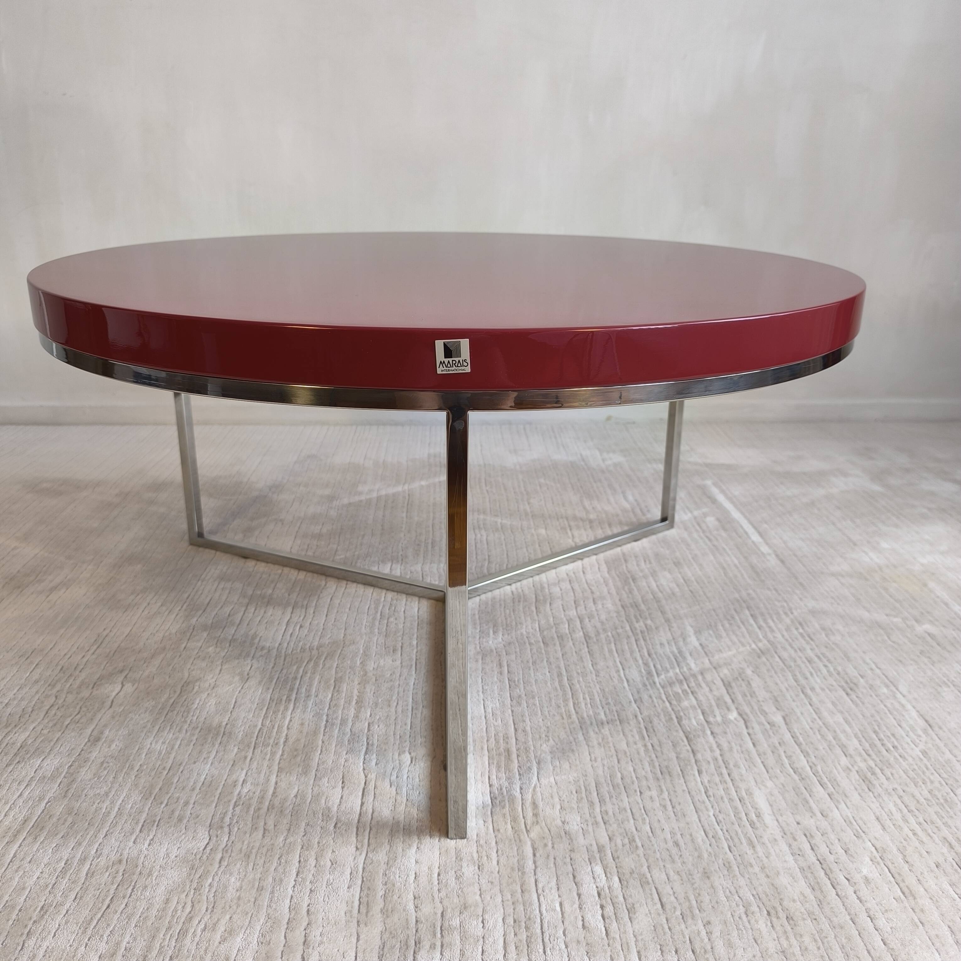 Magnificent “satellite” coffee tables by marais international