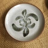 Series of 4 flat sandstone plates