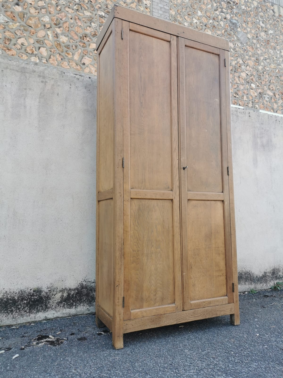 Parisian oak cabinet