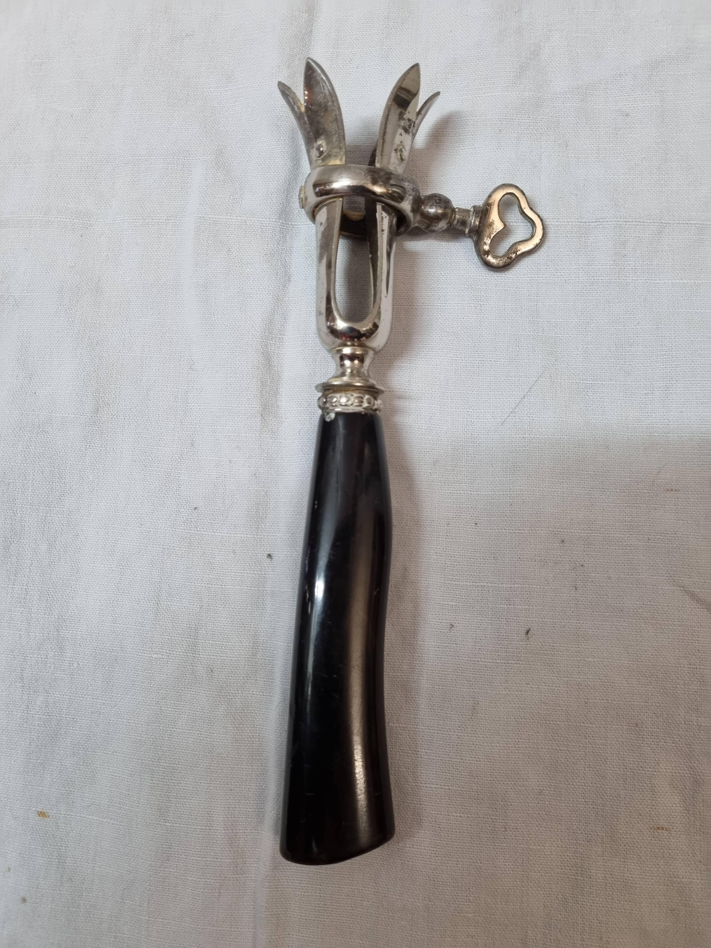 Leg pliers horn handle art deco