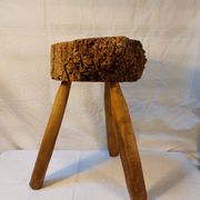Brutalist tripod stool - French popular craftsmanship from the 20th century