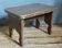 Tabouret mini-banc en bois massif ancien patiné