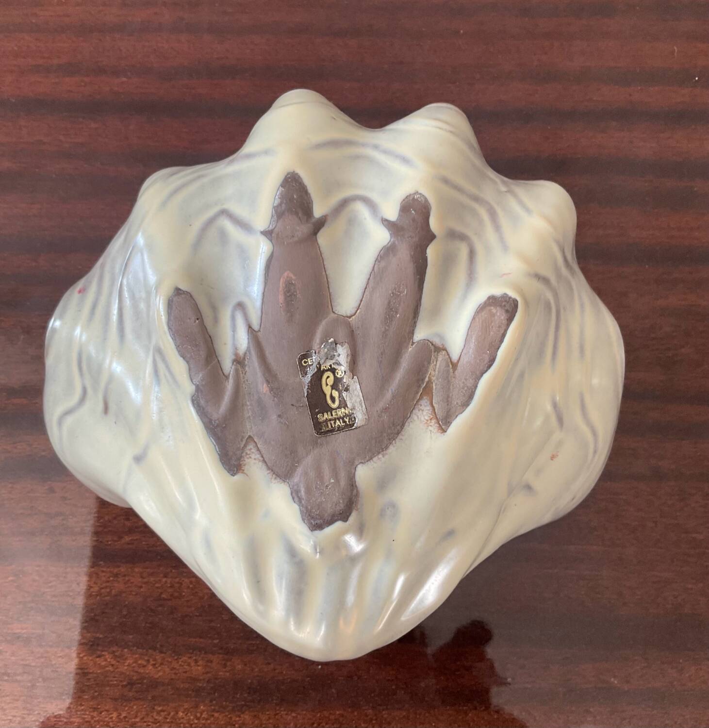 Vintage ceramic shell emptier Italy