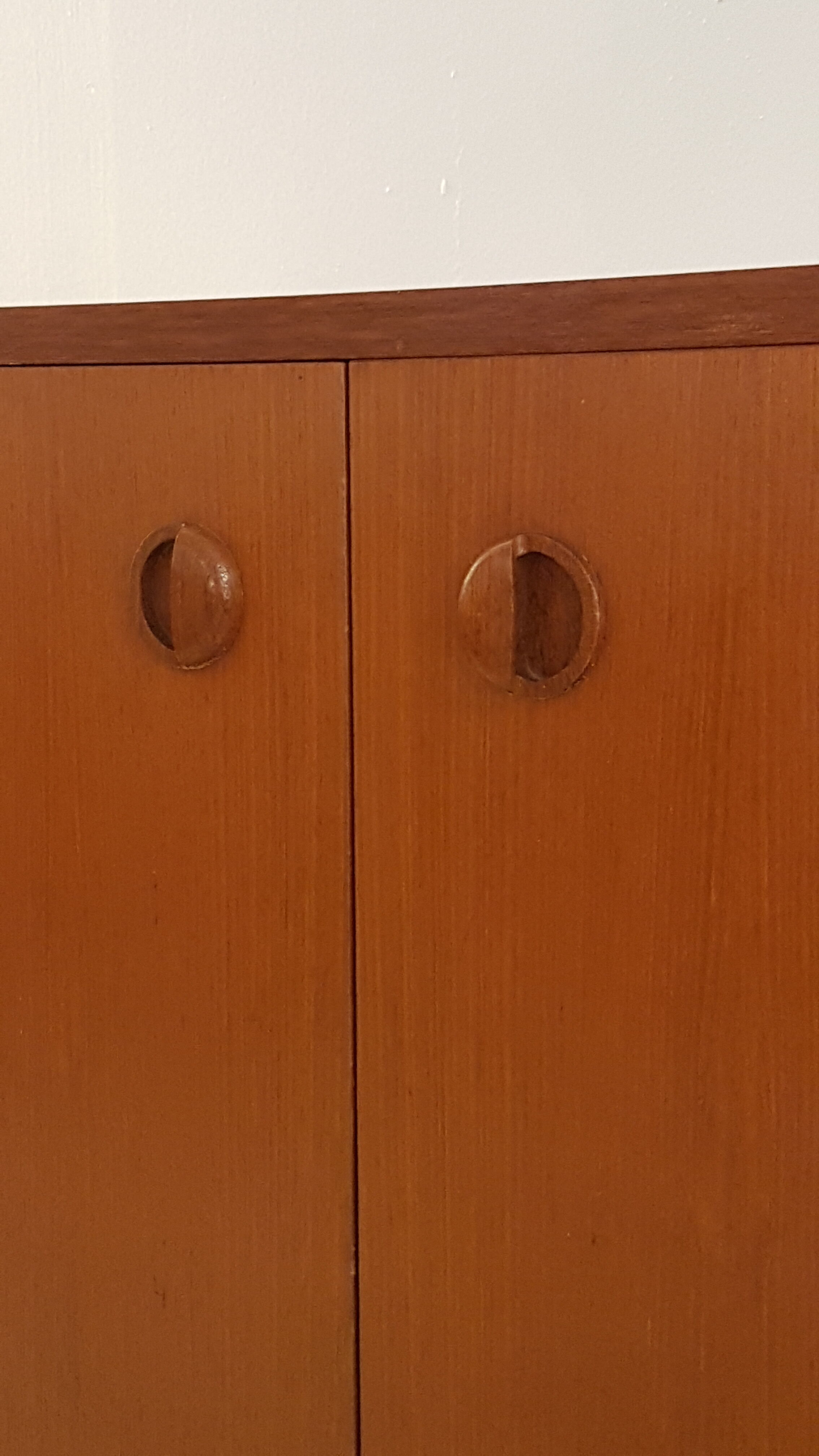 Scandinavian side board 60s