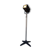Lampe sur trépied