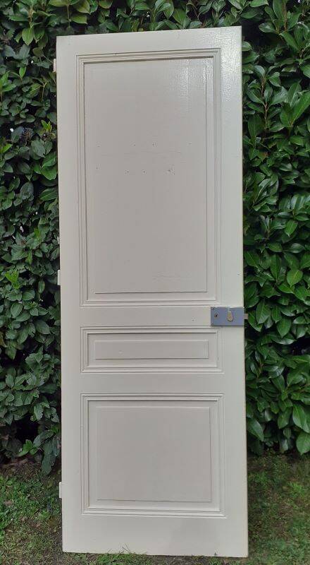 Communication door h221x79cm old paneled, molded, interior