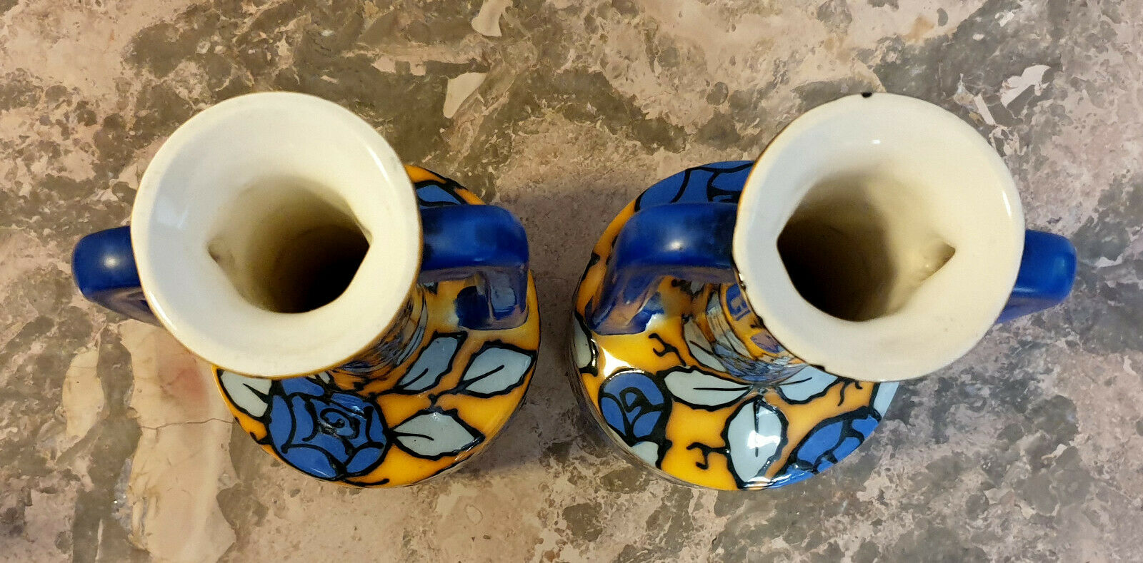 Paire de vases époque art déco a décors émaillé