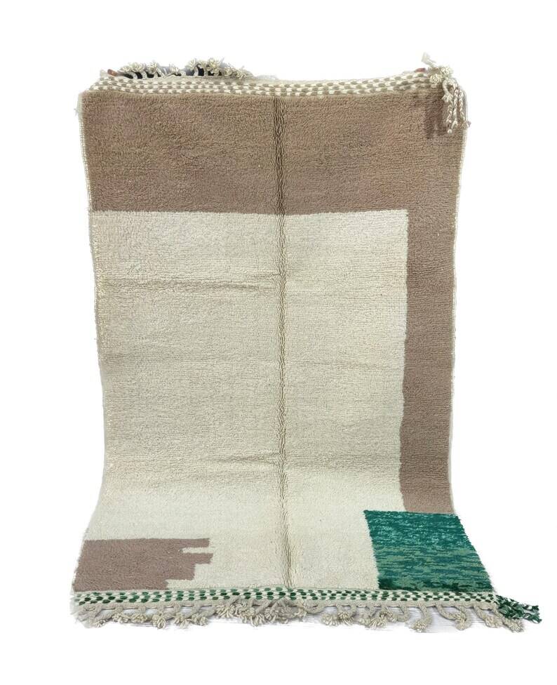Traditional handmade Azilal rug size 200 x 300 cm