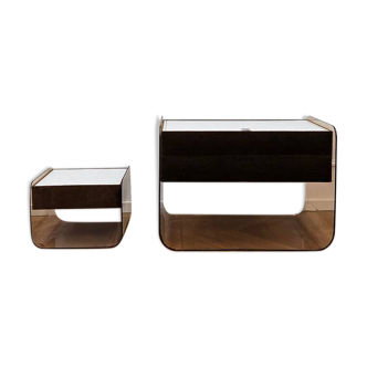 Commode / coiffeuse et chevet en plexiglass