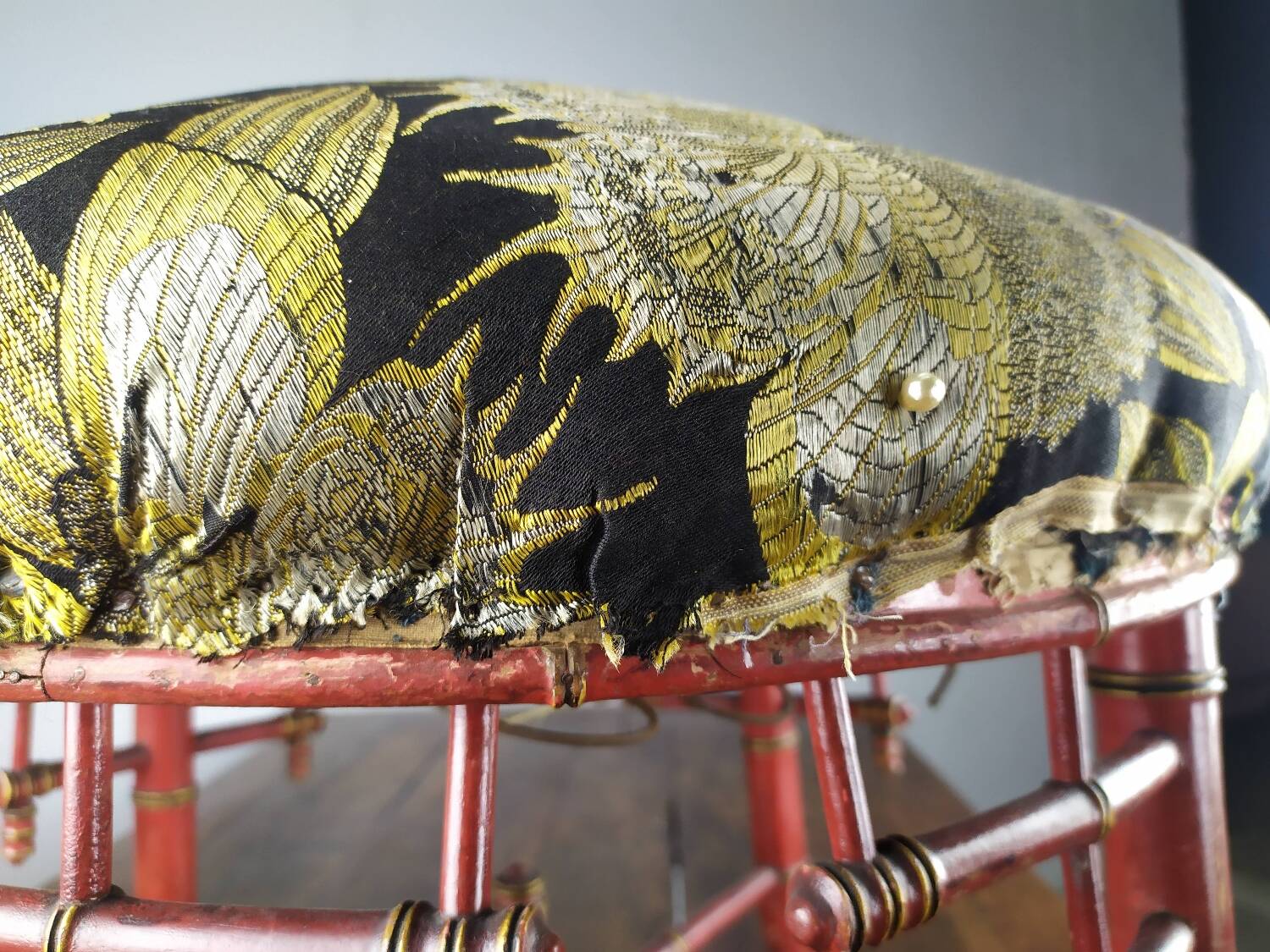 Napoleon III bamboo pouf