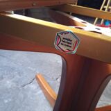 Scandinavian extending table