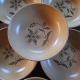 6 floral pattern soup plates. 1970s