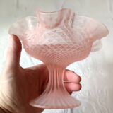 Small pink glass bowl on shabby foot, empty pocket