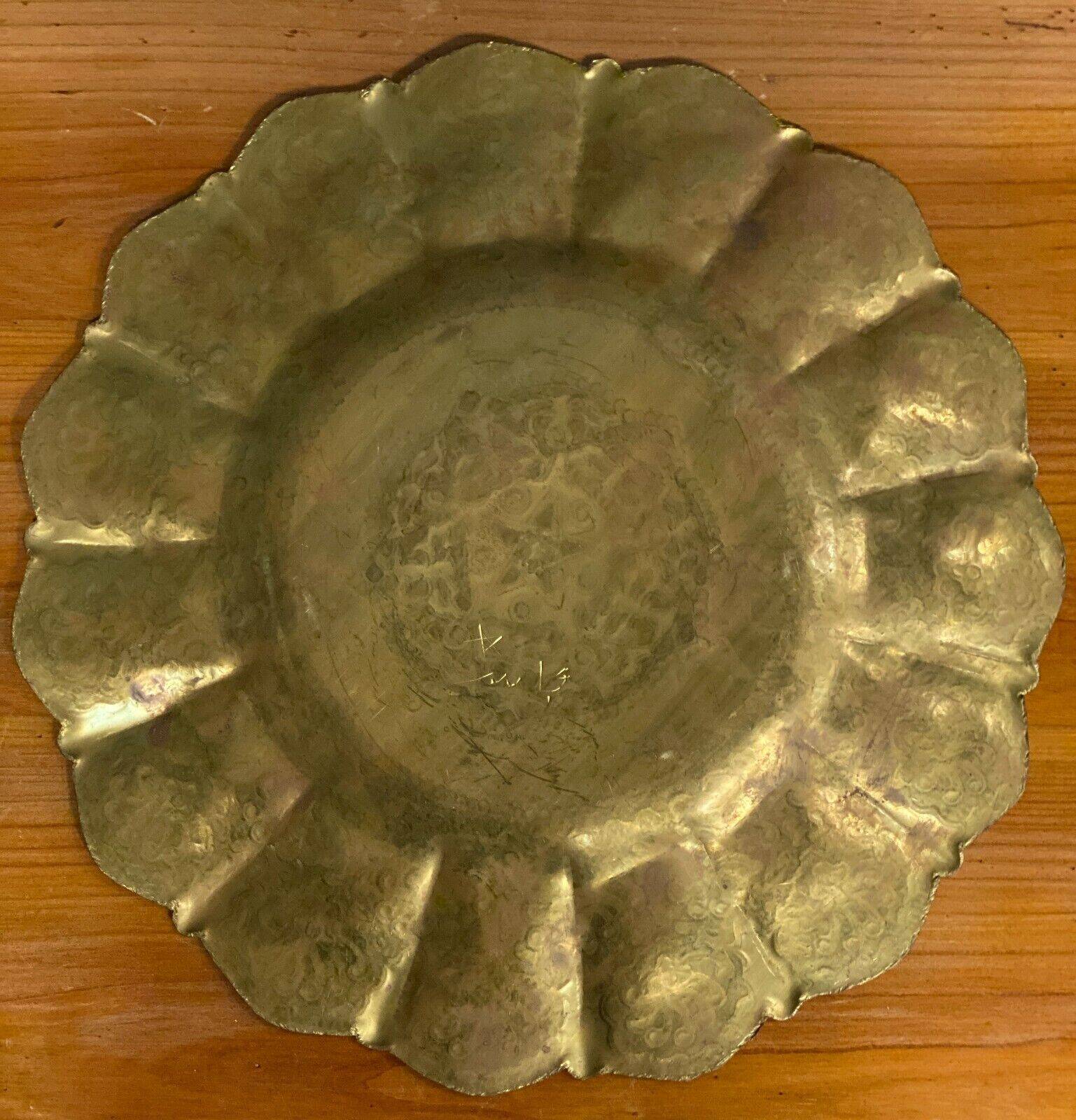 Oriental tea tray in copper or brass richly decorated 20th century