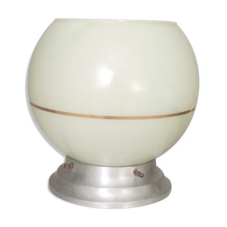 Plafonnier globe années 50 style art déco en opaline bleue