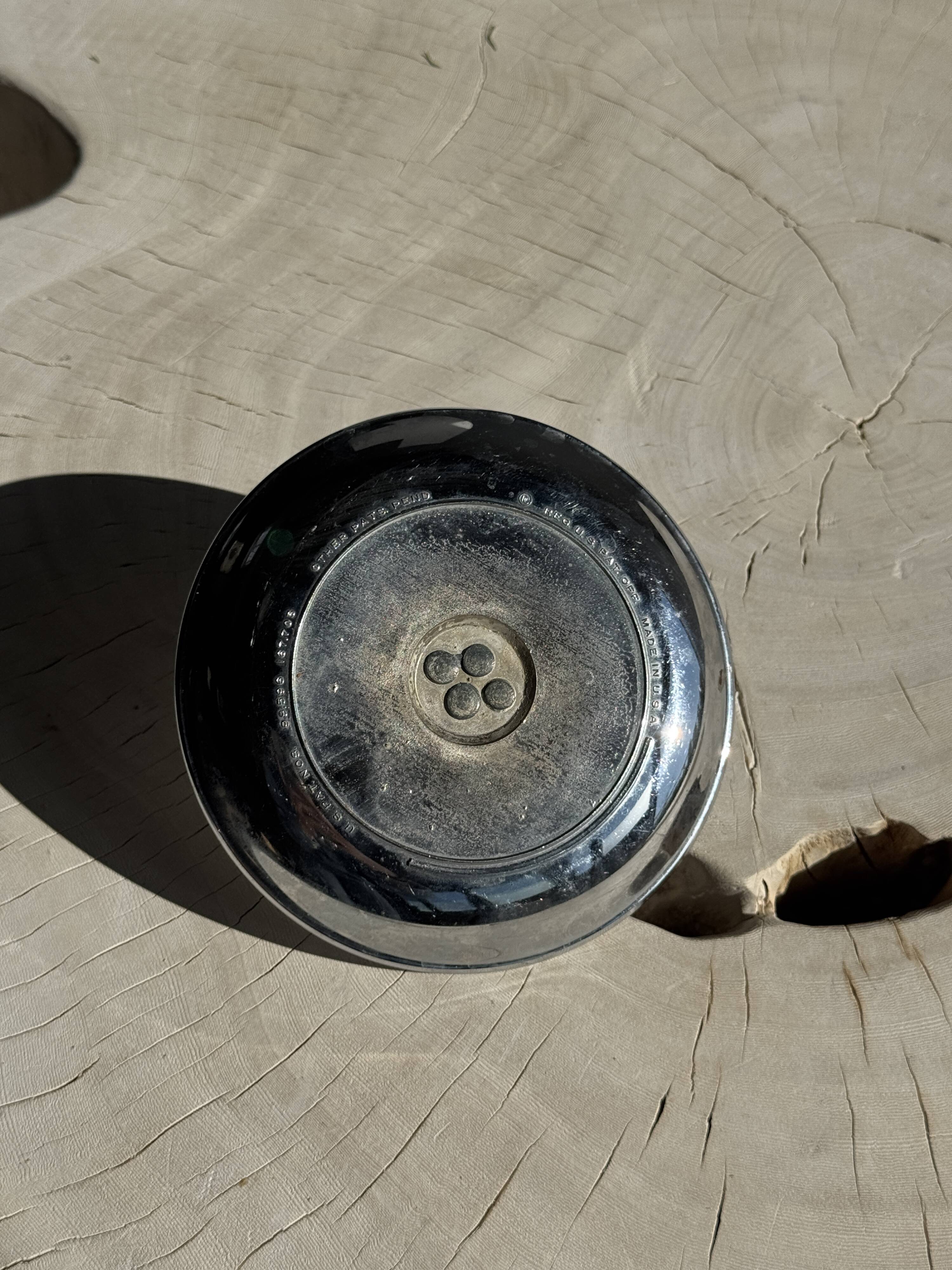 Pincherette 1950 USA Chrome Toucan Cigarette Holder