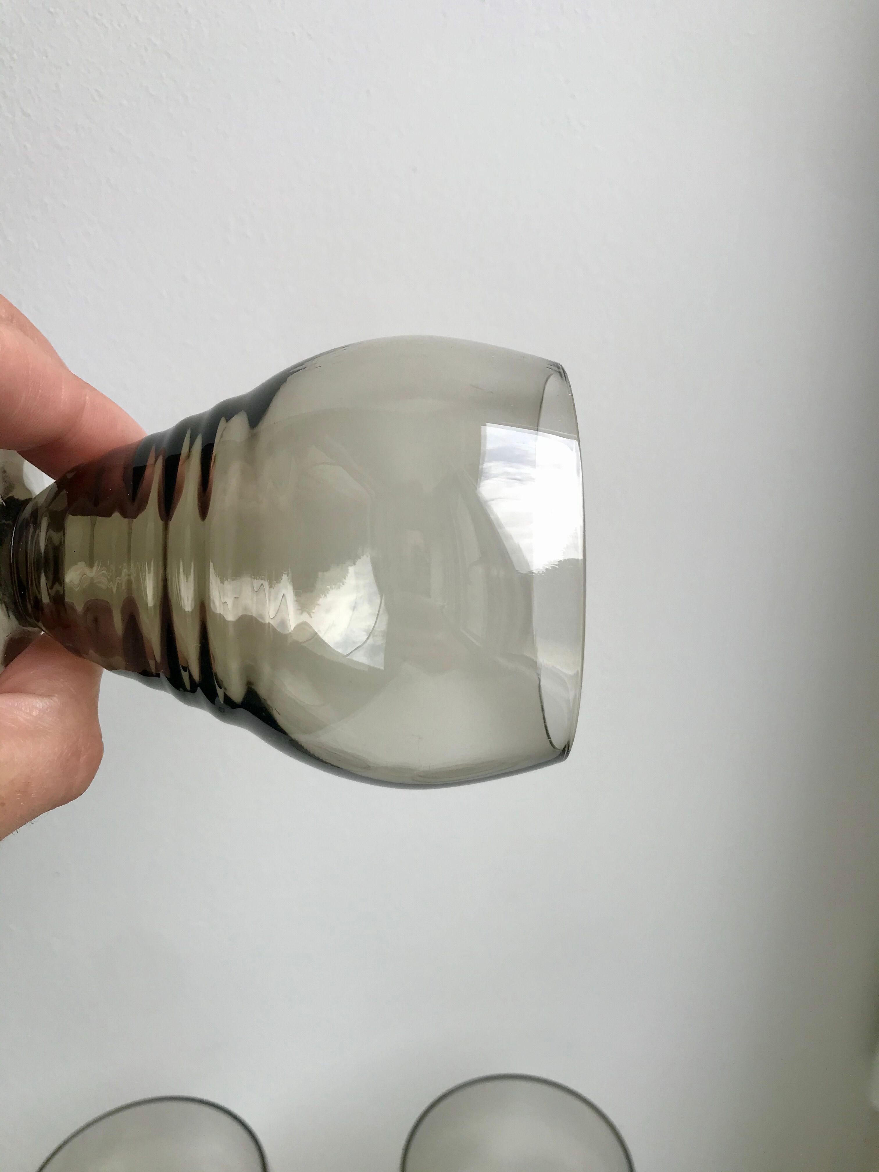 Set of 6 small art deco design wine glasses in smoked glass 30-40s