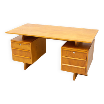 Mid-century beech wood desk, 1970s, Czechoslovakia