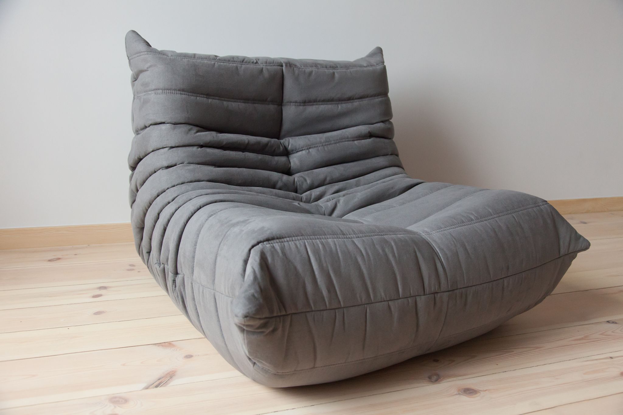 Togo armchair model designed by Michel Ducaroy 1973
