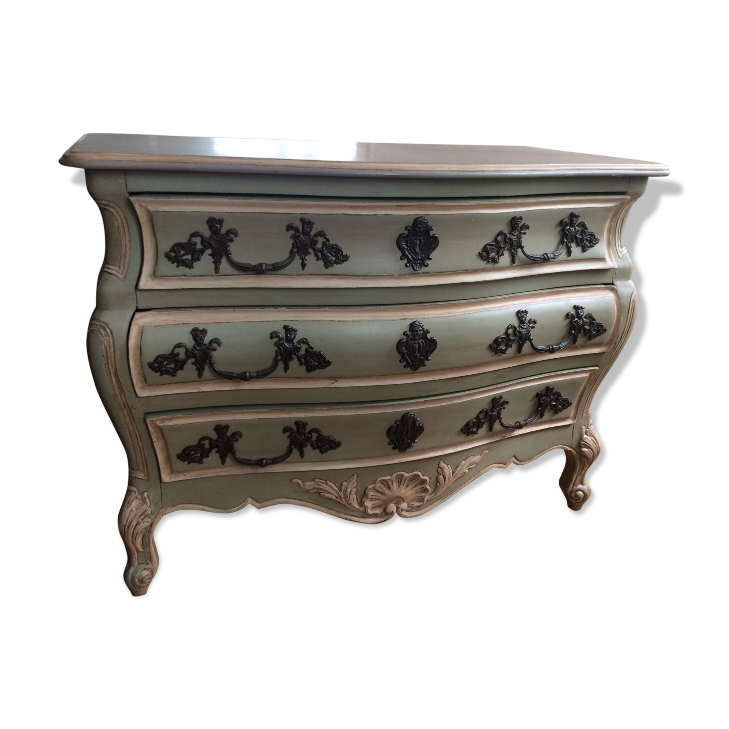 Bordelaise chest of drawers Louis XV style