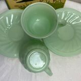 Lot de 2 tasses en opaline verte anciennes