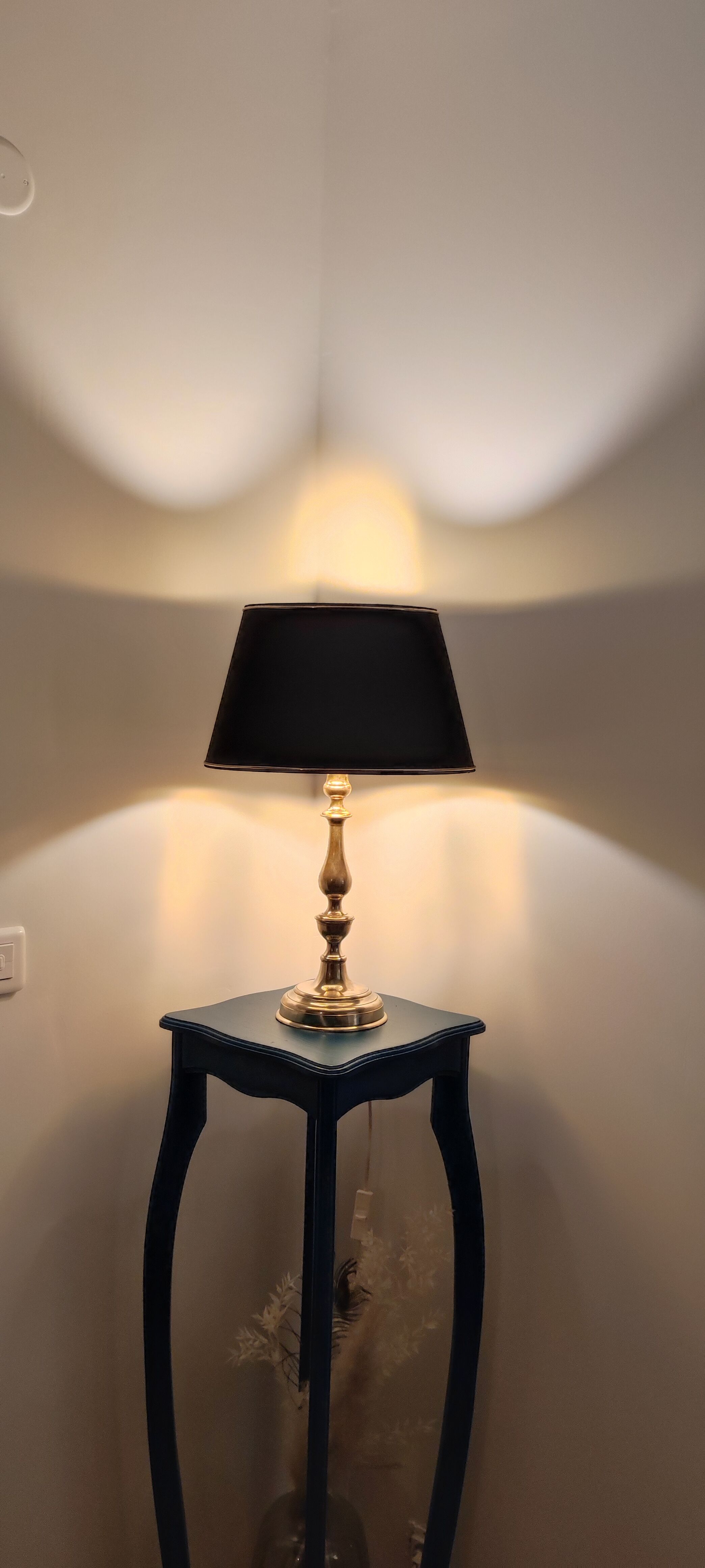 Brass table lamp