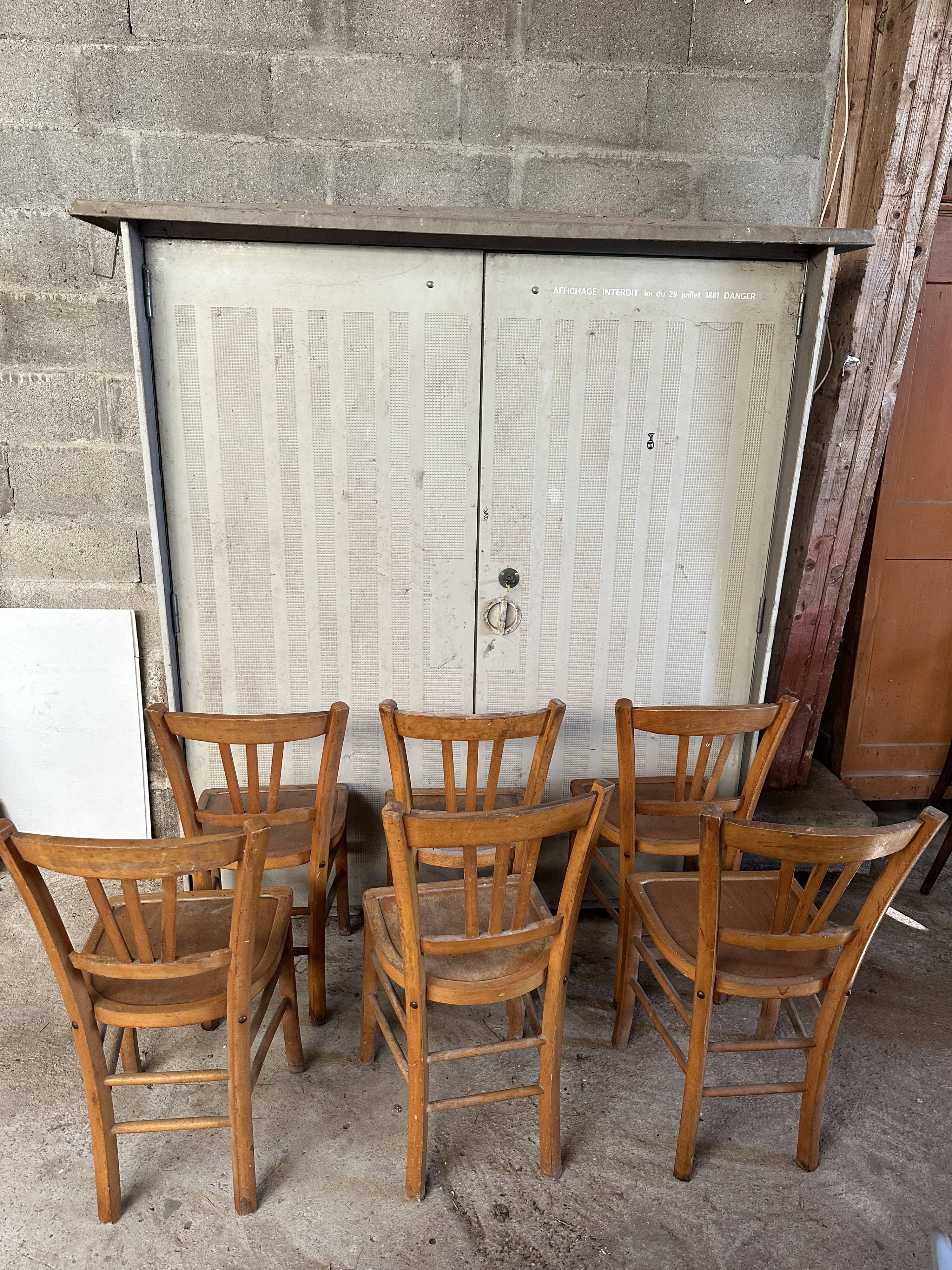 Lot 6 bistro chairs luterma