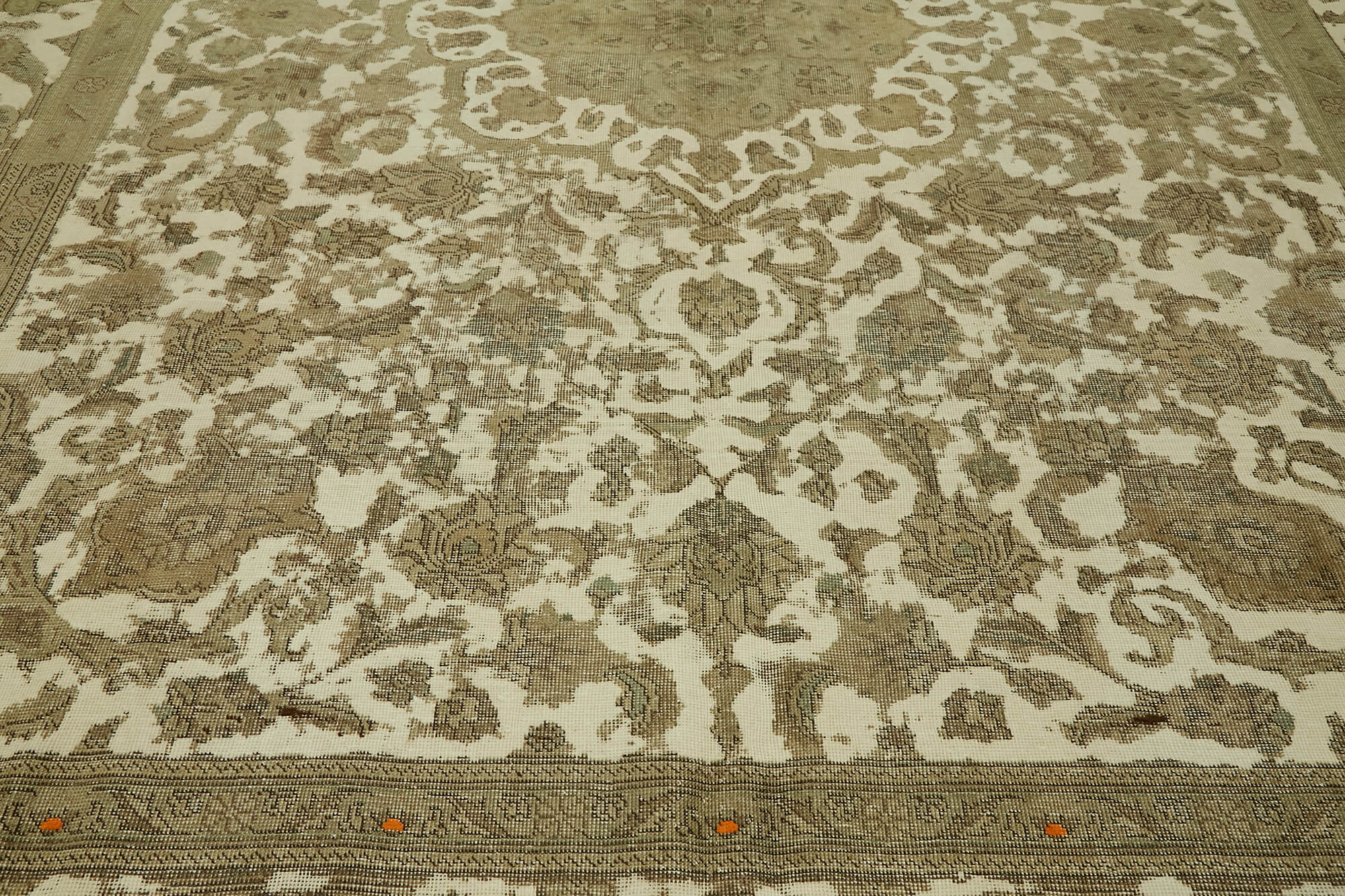 1980s 300 cm x 395 cm beige wool carpet