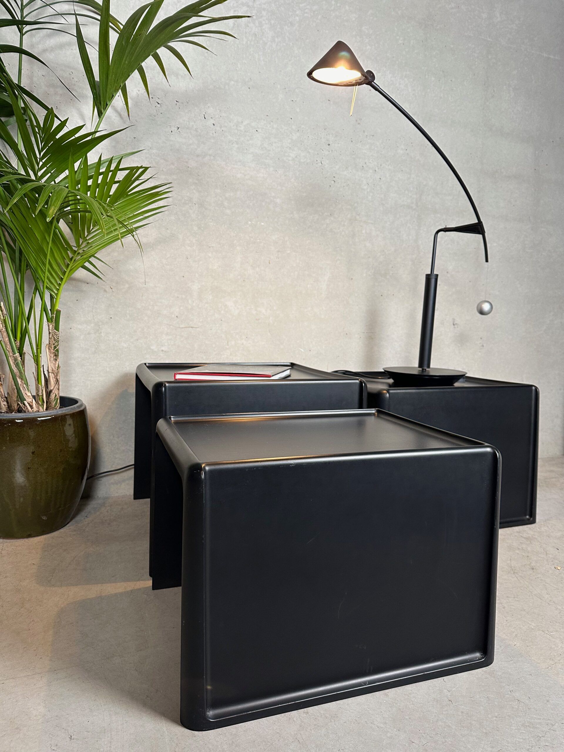 Vintage nesting tables – Peter Ghyczy