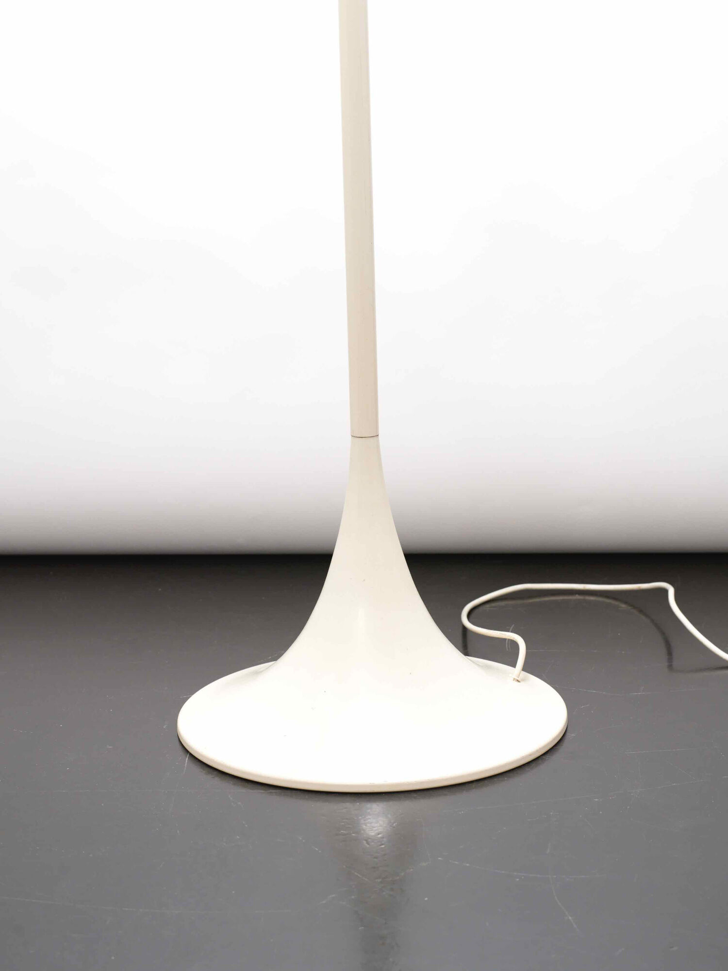 Vintage mushroom floor lamp in the style of Verner Panton's Panthella design.